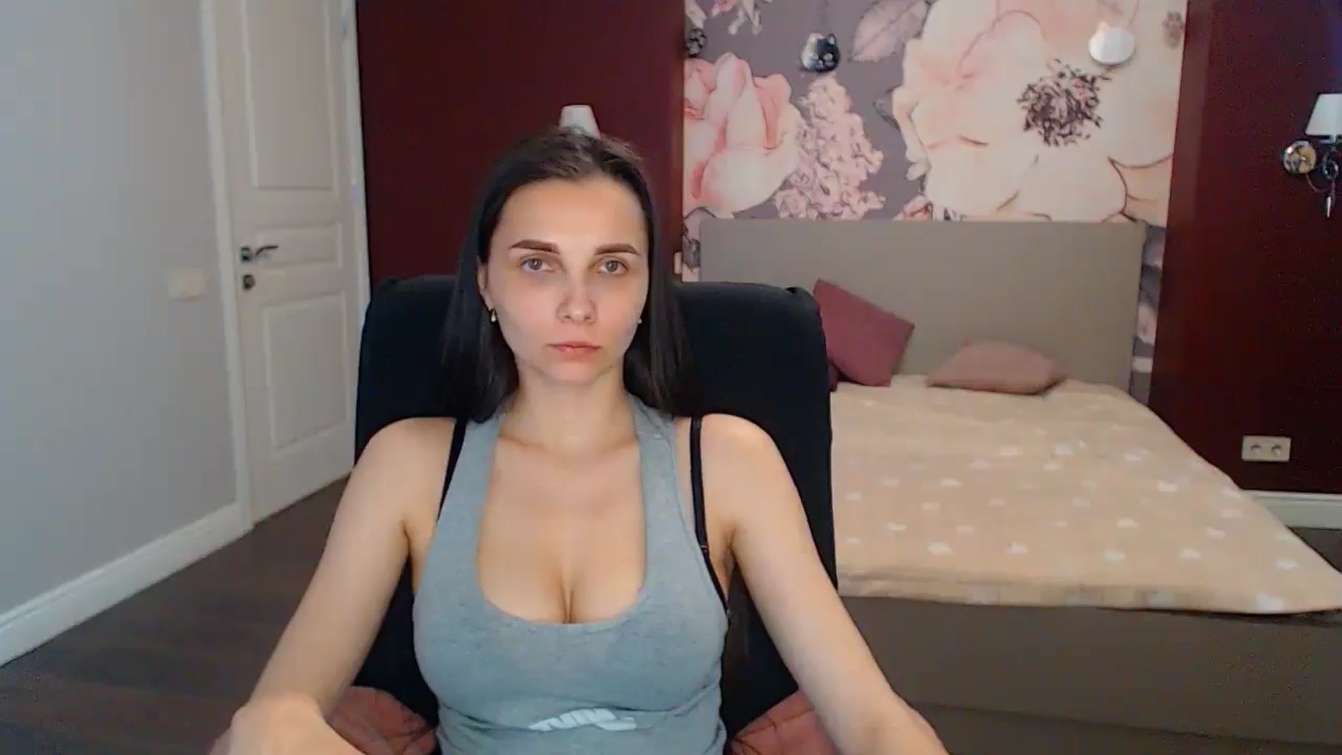 Gallery image thumbnail from Karina_Mils's myfreecams stream on, 05/23/2024, 11:19 image 5 of 20