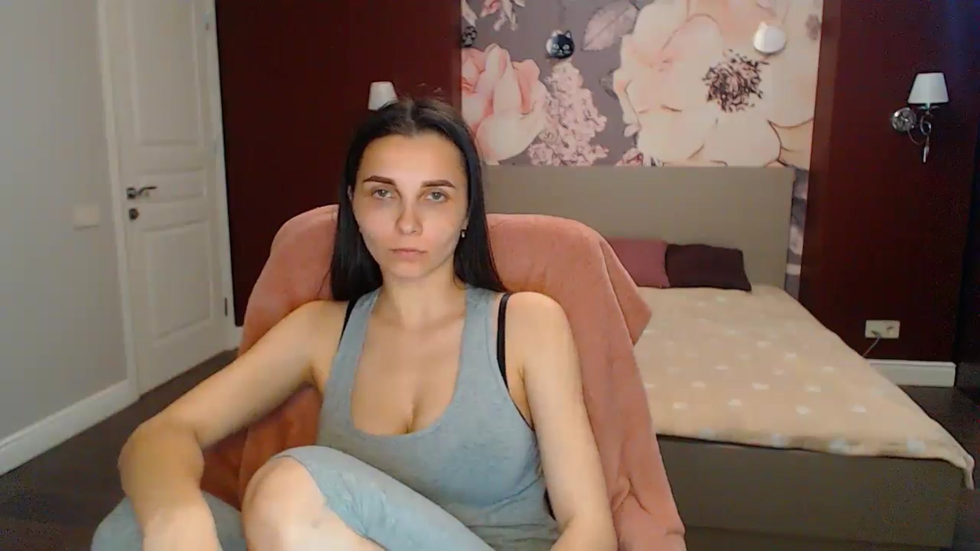 Gallery image thumbnail from Karina_Mils's myfreecams stream on, 05/24/2024, 07:56 image 9 of 20