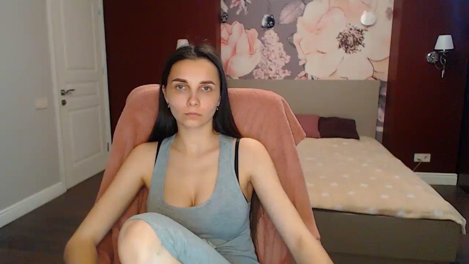 Gallery image thumbnail from Karina_Mils's myfreecams stream on, 05/24/2024, 07:56 image 8 of 20