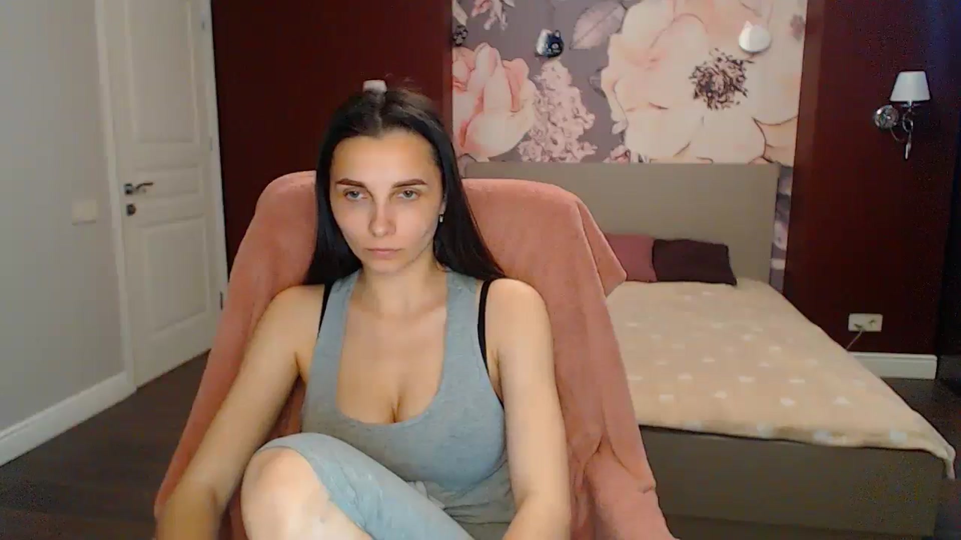 Gallery image thumbnail from Karina_Mils's myfreecams stream on, 05/24/2024, 07:56 image 5 of 20
