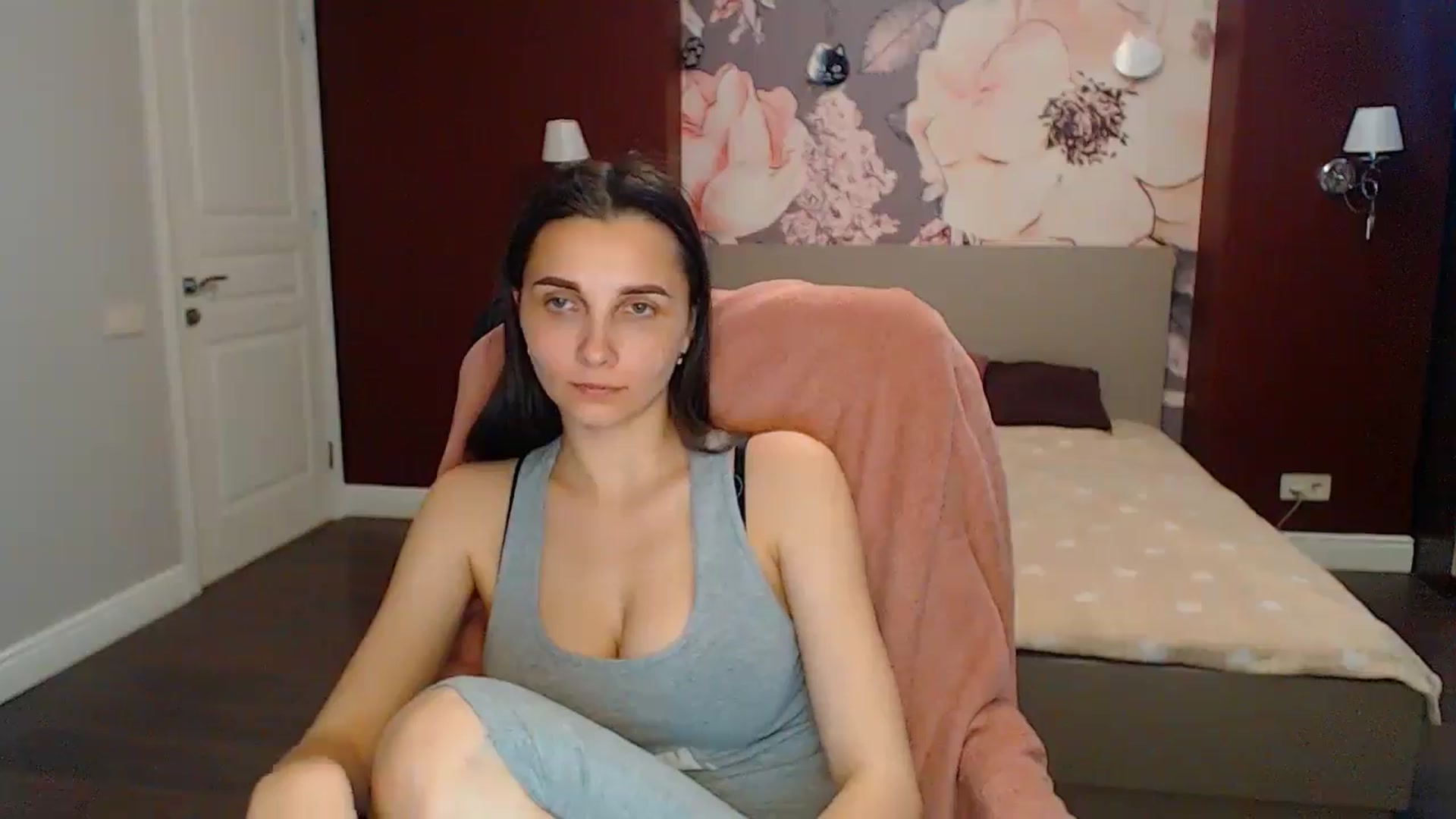 Gallery image thumbnail from Karina_Mils's myfreecams stream on, 05/24/2024, 08:41 image 15 of 20