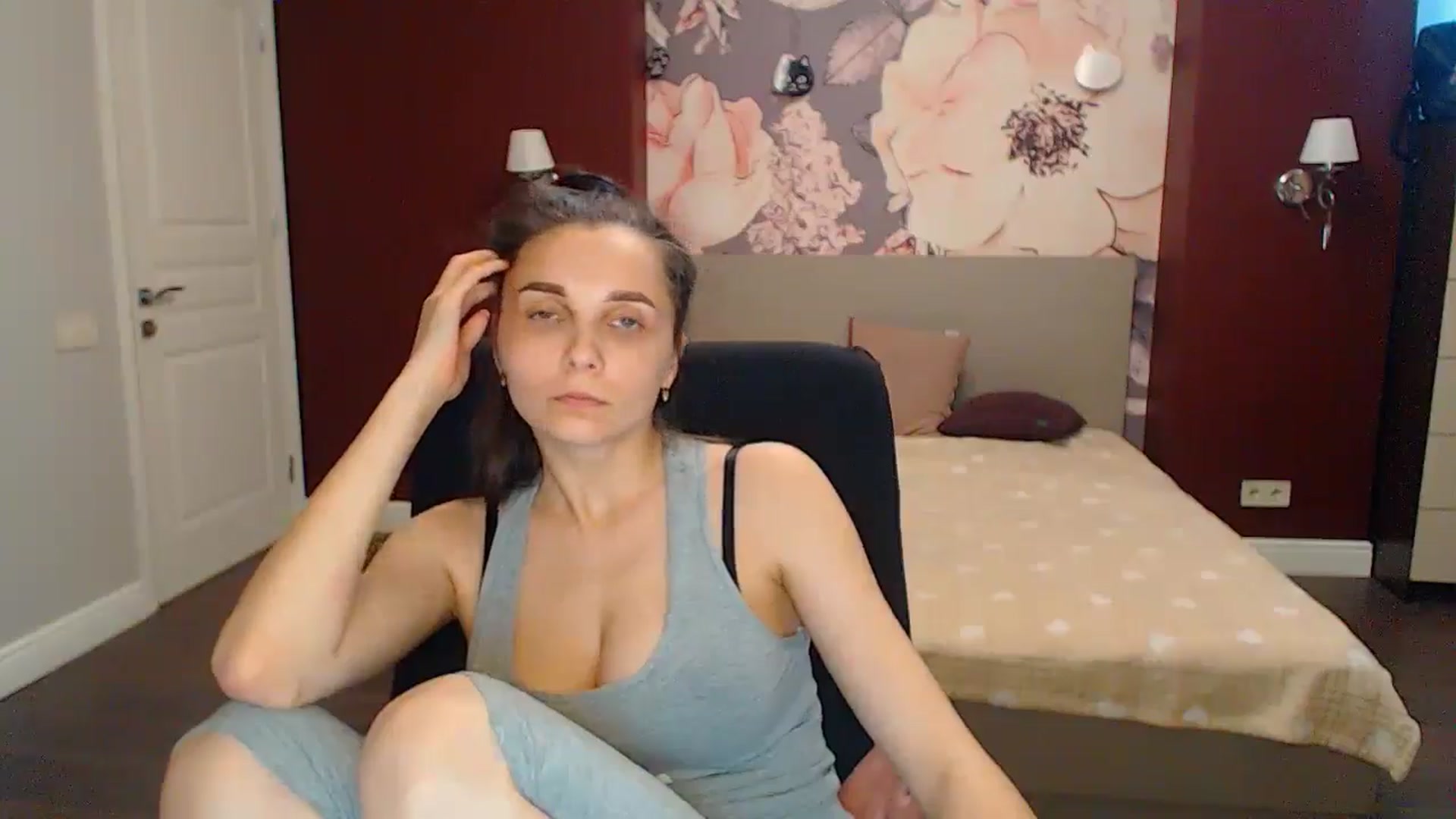 Gallery image thumbnail from Karina_Mils's myfreecams stream on, 05/25/2024, 16:28 image 19 of 20