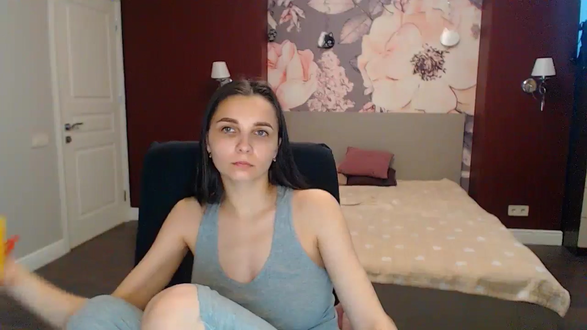 Gallery image thumbnail from Karina_Mils's myfreecams stream on, 05/30/2024, 11:20 image 4 of 20