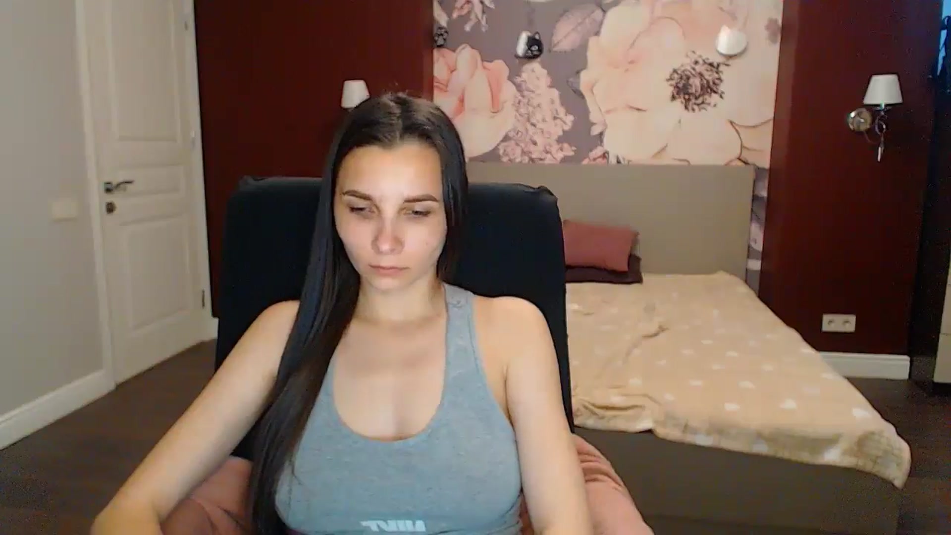 Gallery image thumbnail from Karina_Mils's myfreecams stream on, 05/30/2024, 11:20 image 14 of 20