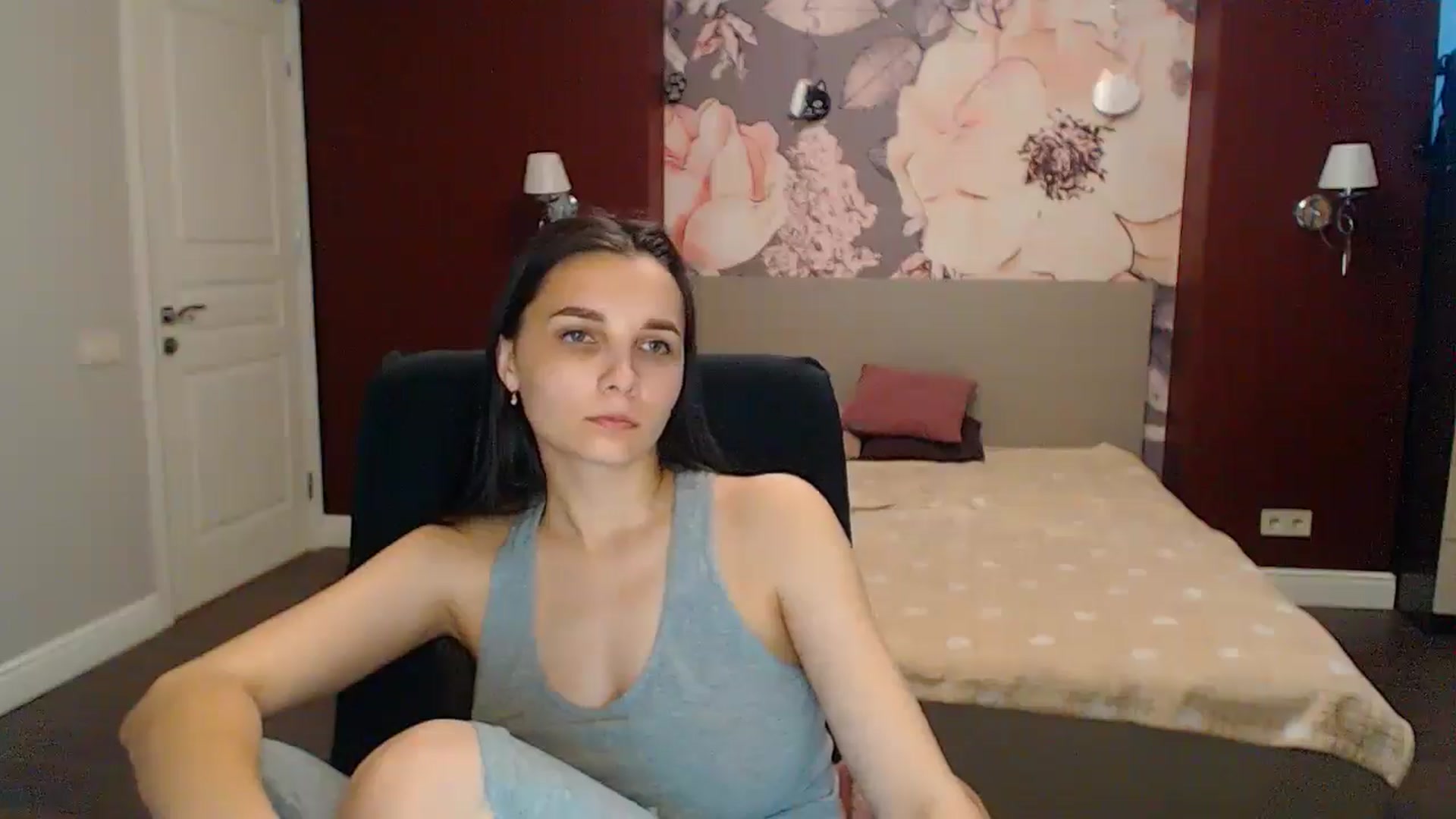 Gallery image thumbnail from Karina_Mils's myfreecams stream on, 05/30/2024, 11:20 image 8 of 20