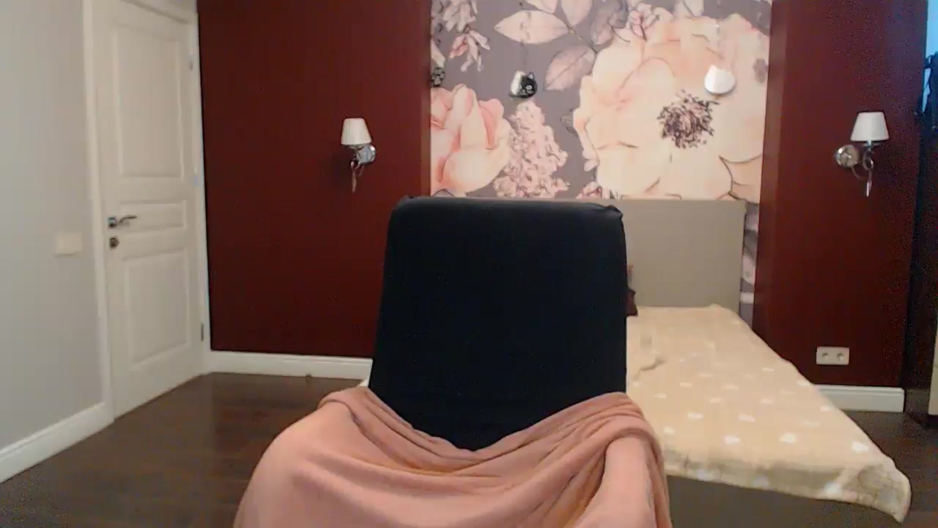 Gallery image thumbnail from Karina_Mils's myfreecams stream on, 05/30/2024, 11:37 image 15 of 20