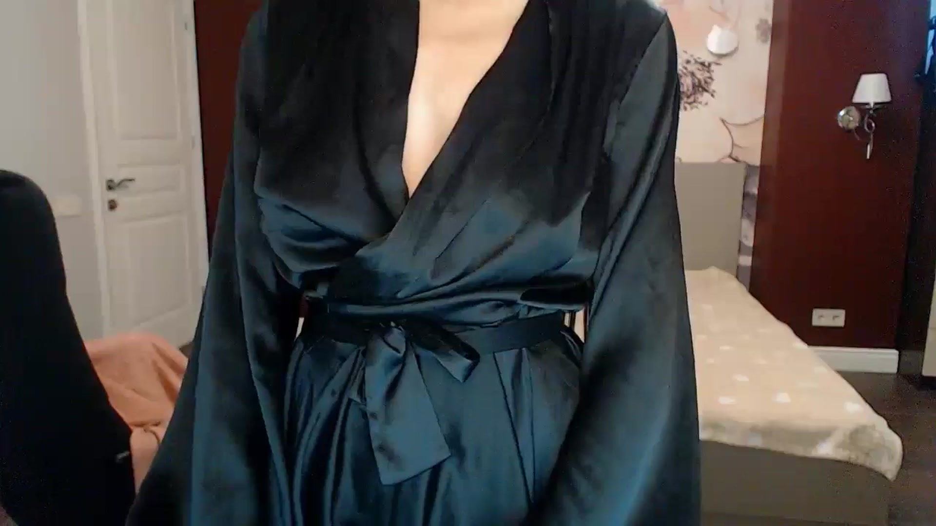 Gallery image thumbnail from Karina_Mils's myfreecams stream on, 05/30/2024, 11:37 image 18 of 20