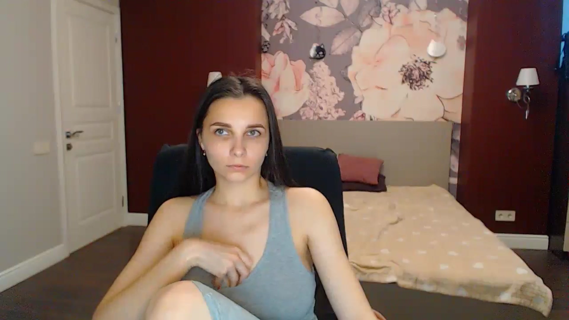 Gallery image thumbnail from Karina_Mils's myfreecams stream on, 05/30/2024, 11:37 image 5 of 20