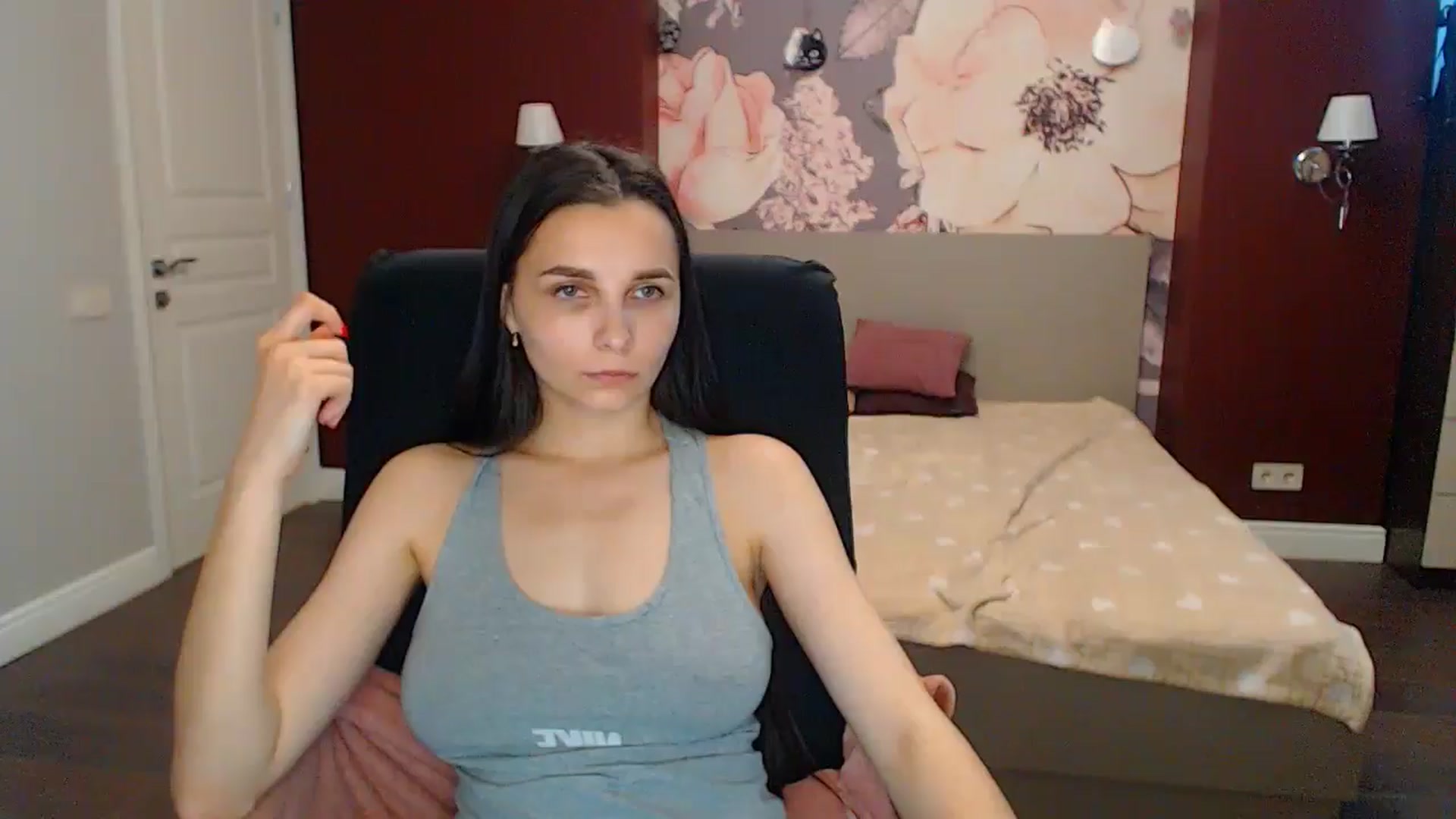Gallery image thumbnail from Karina_Mils's myfreecams stream on, 05/30/2024, 12:17 image 19 of 20