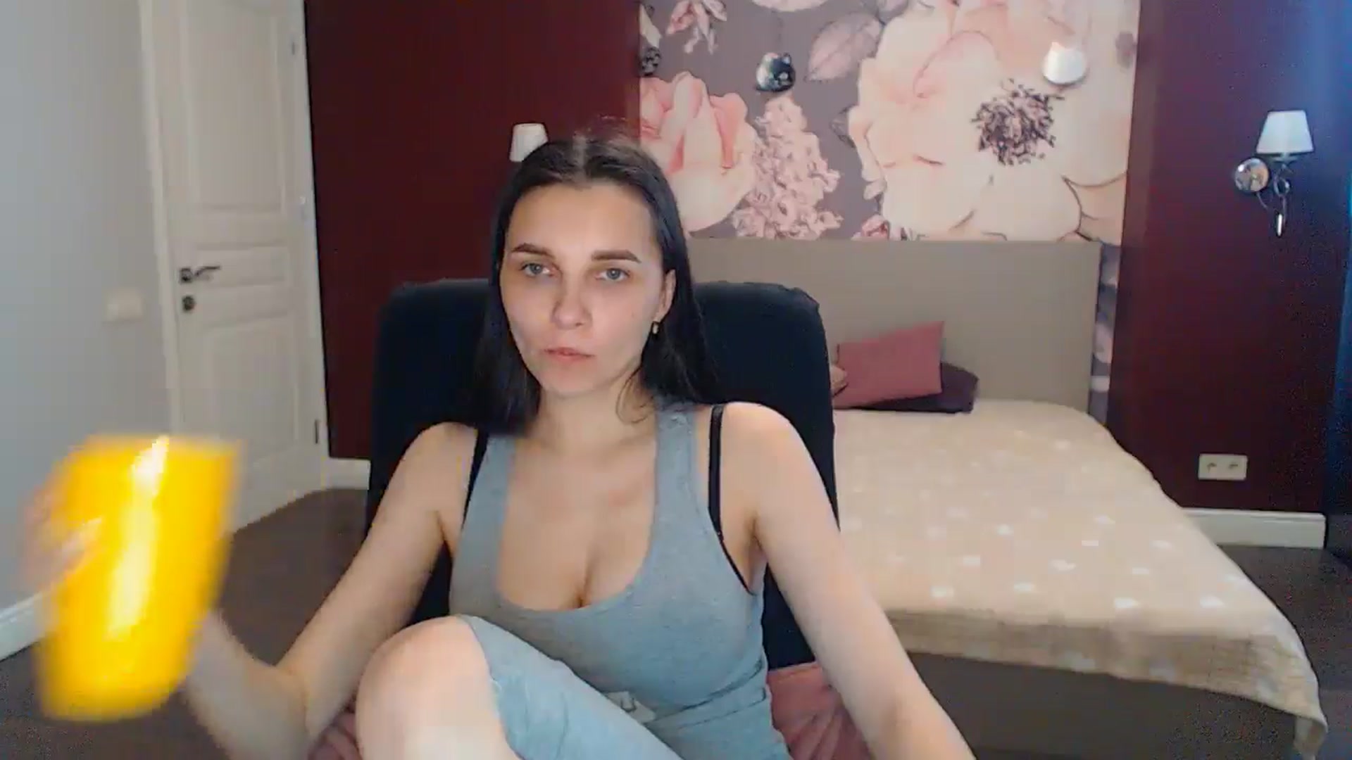 Gallery image thumbnail from Karina_Mils's myfreecams stream on, 05/31/2024, 12:40 image 13 of 20