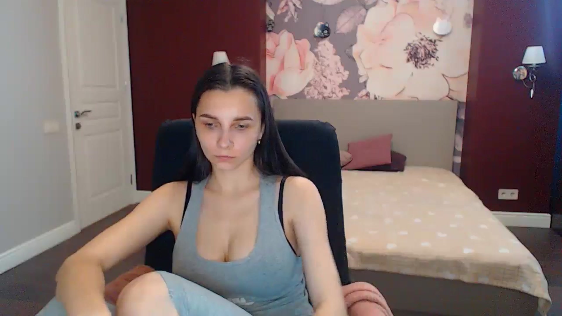 Gallery image thumbnail from Karina_Mils's myfreecams stream on, 05/31/2024, 13:06 image 13 of 20