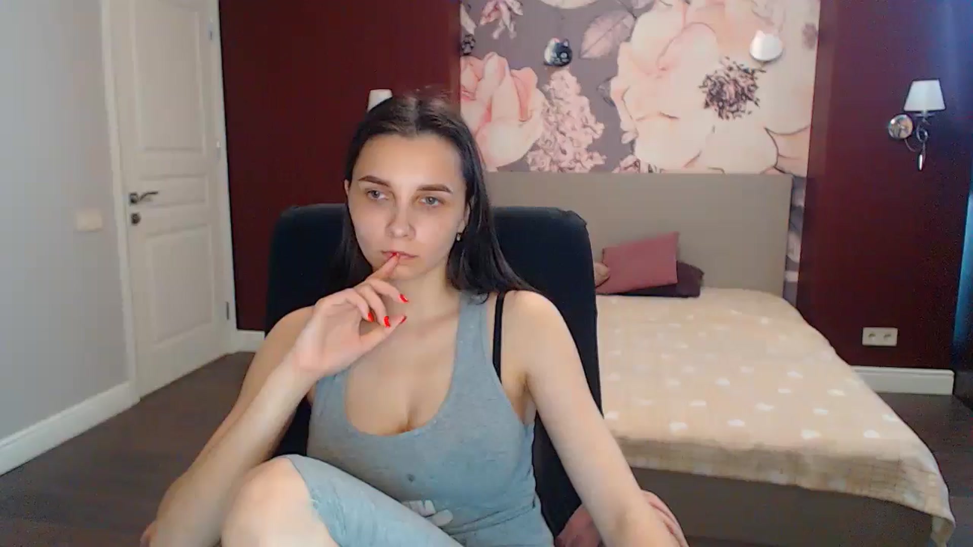 Gallery image thumbnail from Karina_Mils's myfreecams stream on, 05/31/2024, 13:06 image 2 of 20