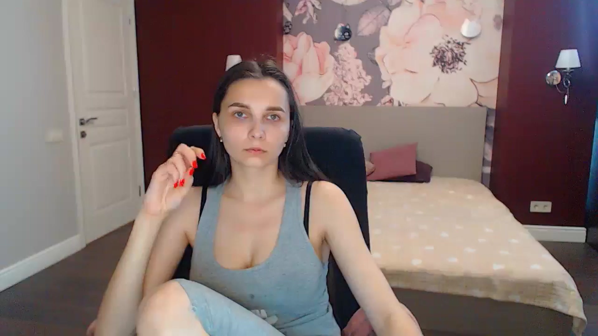 Gallery image thumbnail from Karina_Mils's myfreecams stream on, 05/31/2024, 13:06 image 3 of 20