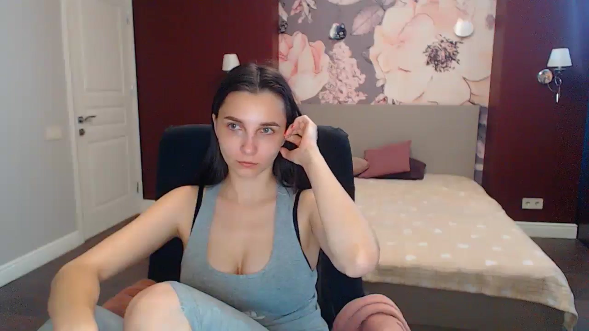 Gallery image thumbnail from Karina_Mils's myfreecams stream on, 05/31/2024, 13:06 image 12 of 20