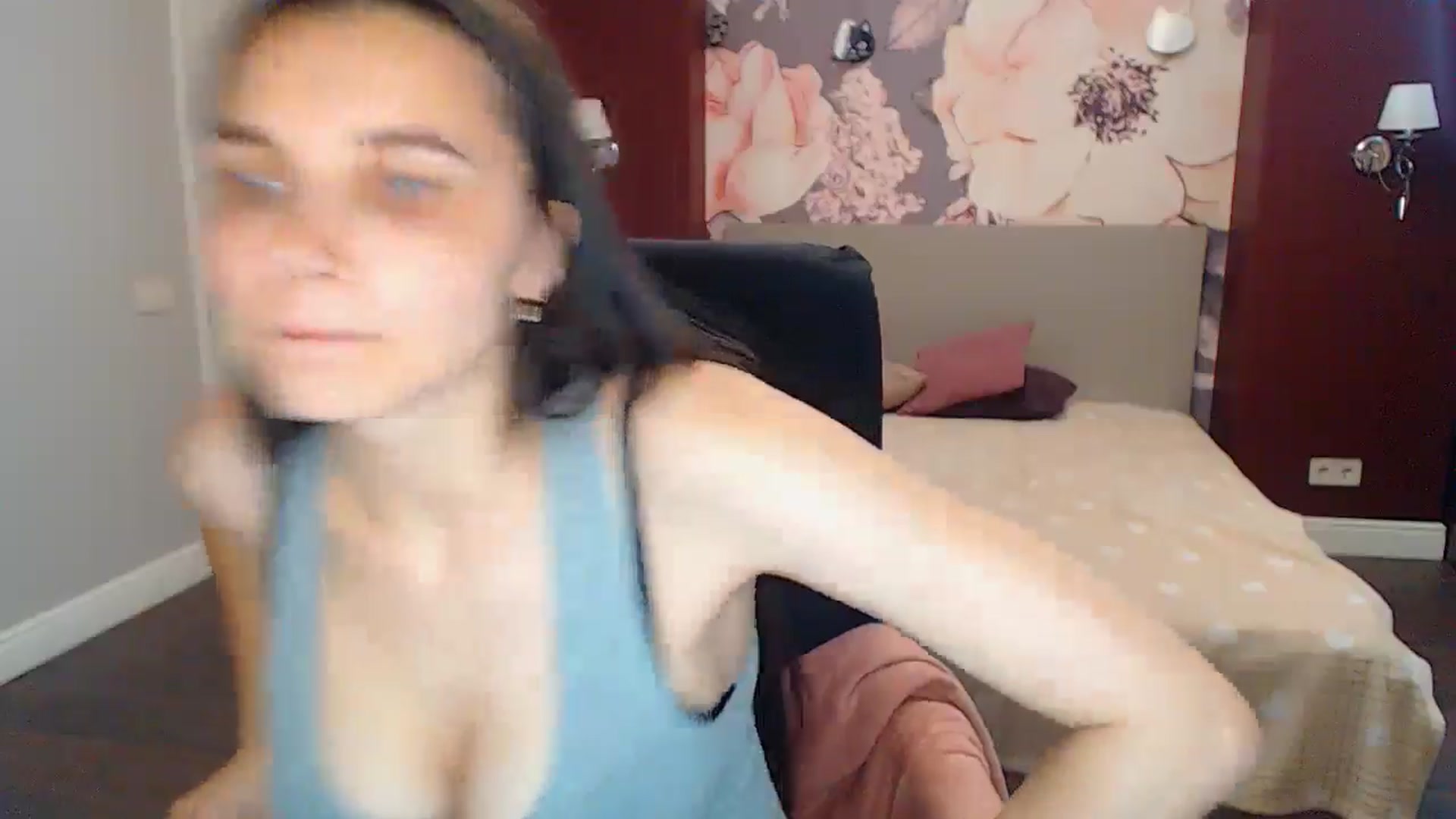 Gallery image thumbnail from Karina_Mils's myfreecams stream on, 05/31/2024, 15:13 image 11 of 20