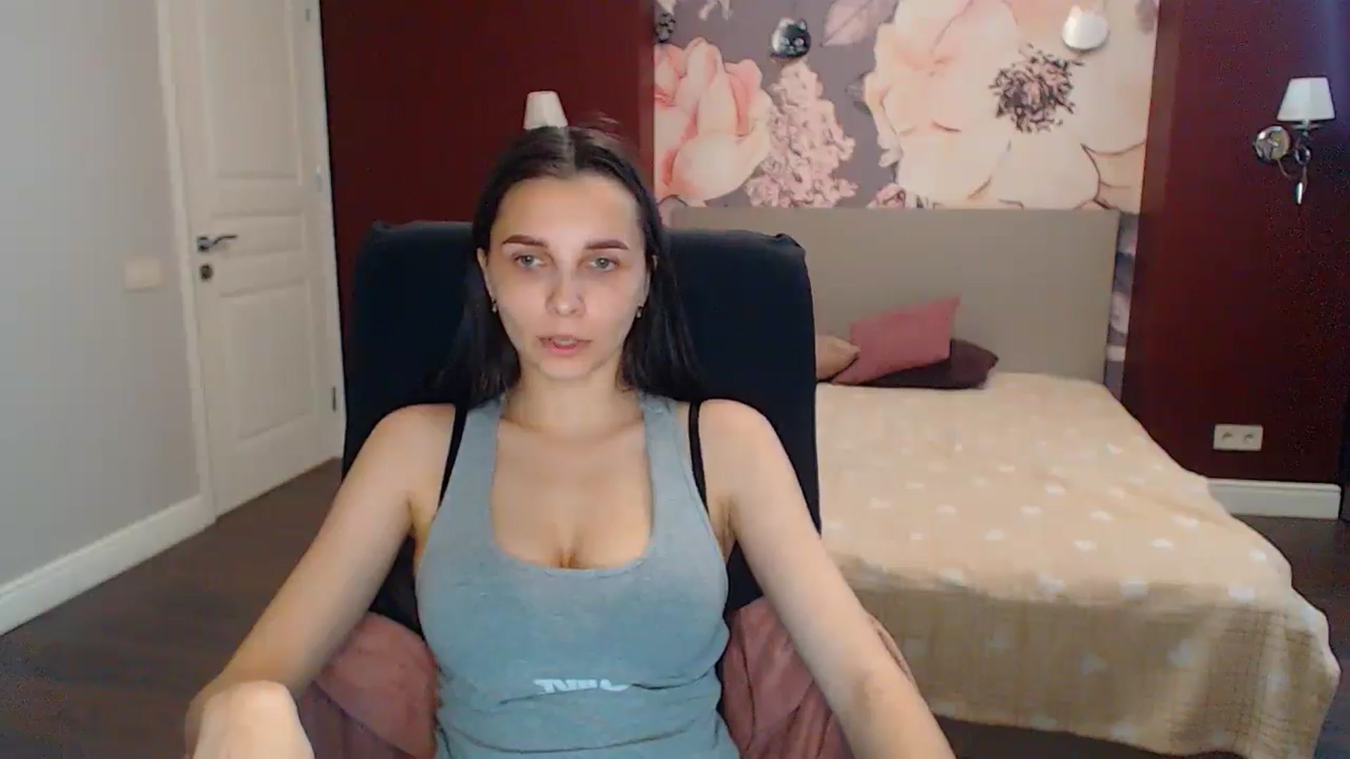 Gallery image thumbnail from Karina_Mils's myfreecams stream on, 05/31/2024, 15:13 image 8 of 20