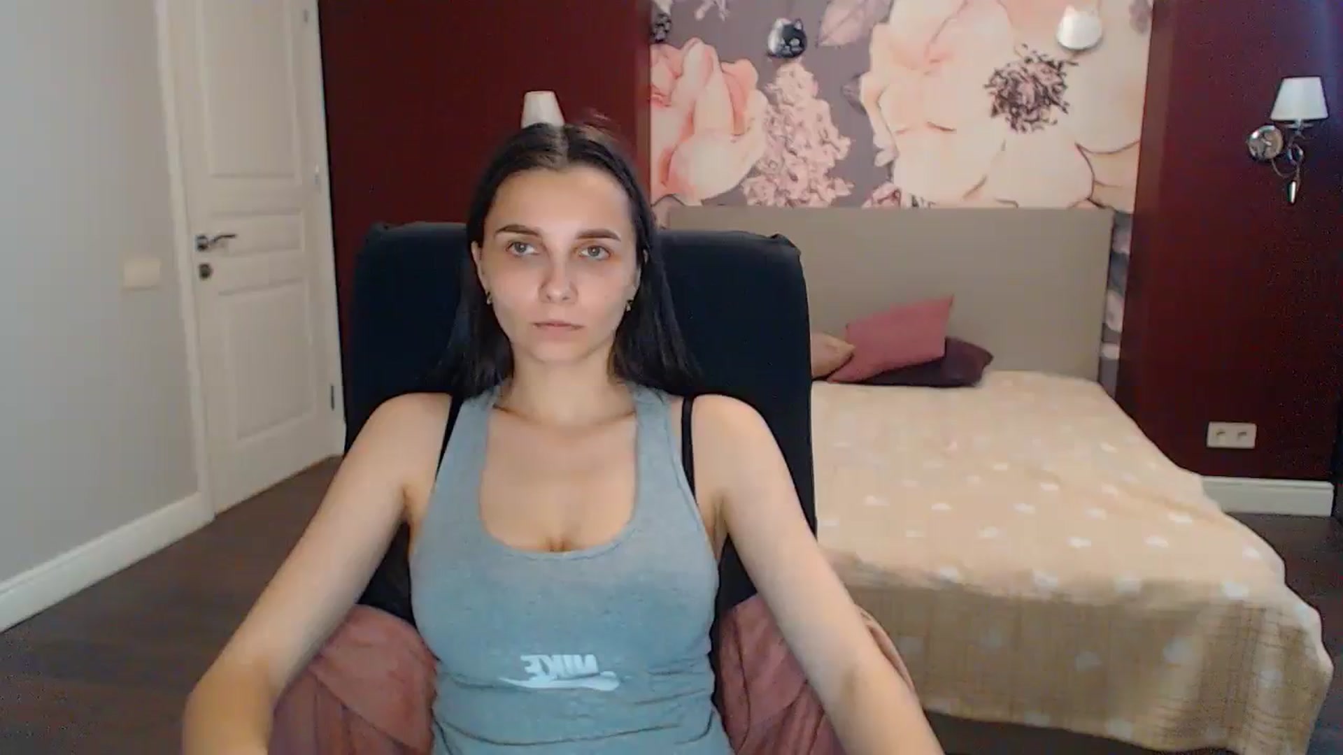 Gallery image thumbnail from Karina_Mils's myfreecams stream on, 05/31/2024, 15:13 image 7 of 20