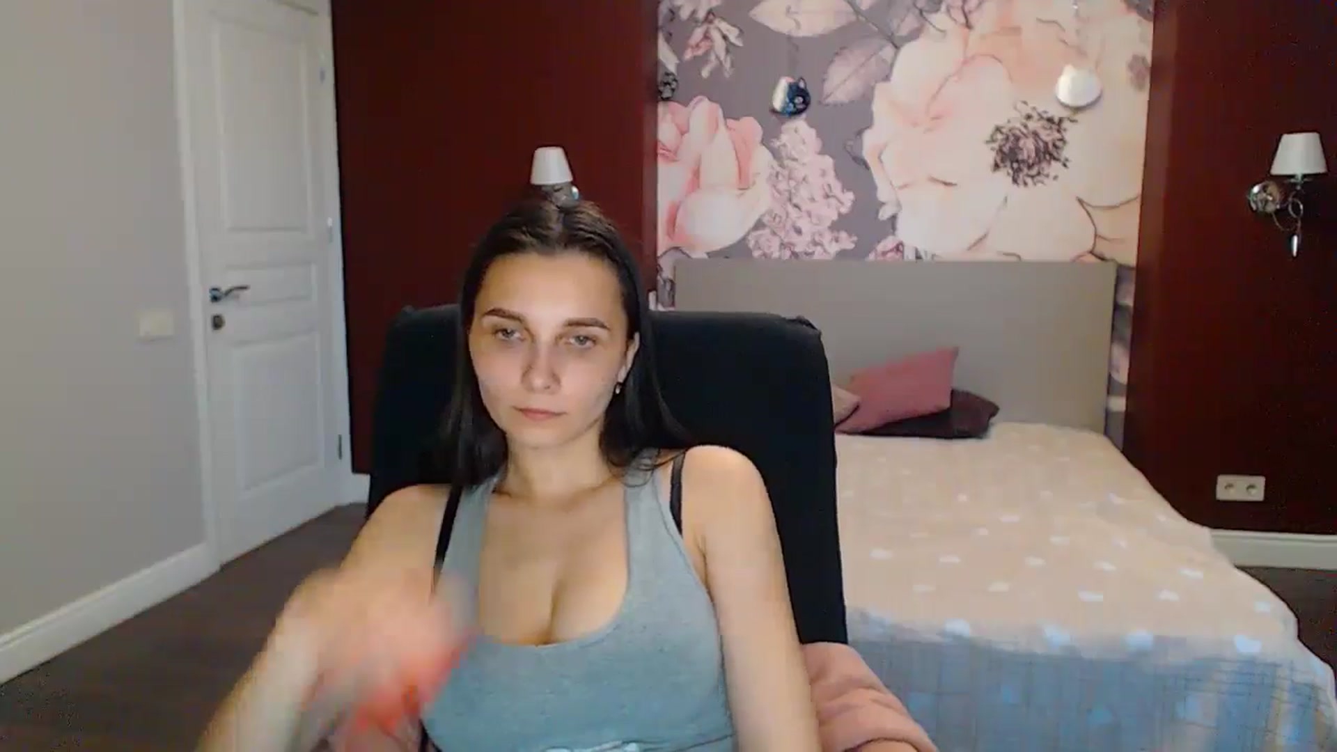 Gallery image thumbnail from Karina_Mils's myfreecams stream on, 05/31/2024, 17:26 image 7 of 20