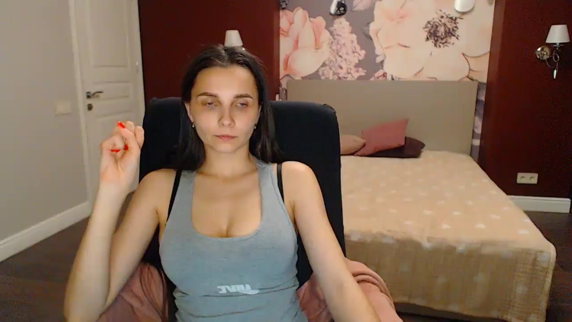 Gallery image thumbnail from Karina_Mils's myfreecams stream on, 05/31/2024, 18:30 image 20 of 20