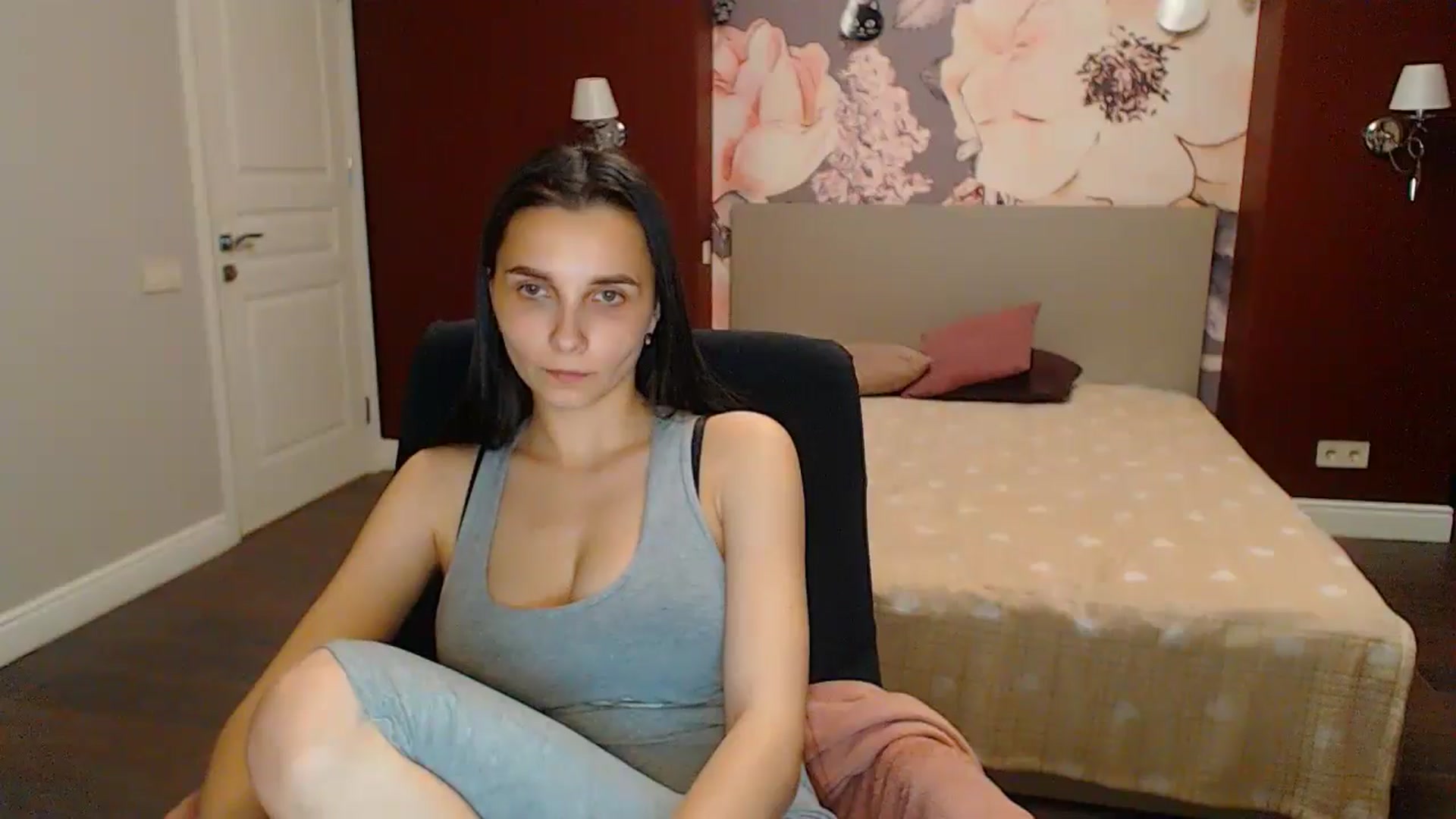 Gallery image thumbnail from Karina_Mils's myfreecams stream on, 05/31/2024, 18:30 image 2 of 20