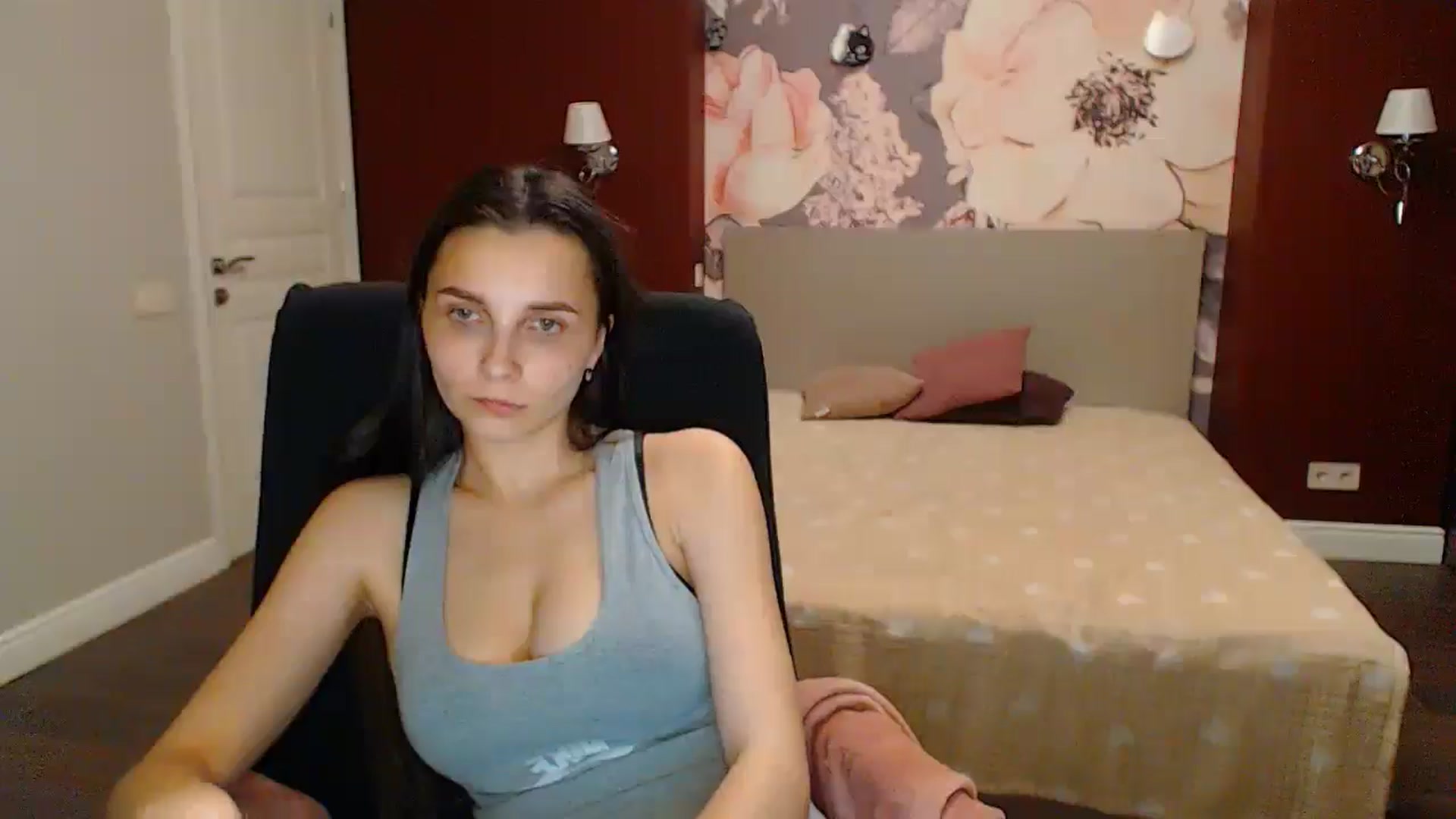 Gallery image thumbnail from Karina_Mils's myfreecams stream on, 05/31/2024, 19:07 image 19 of 20