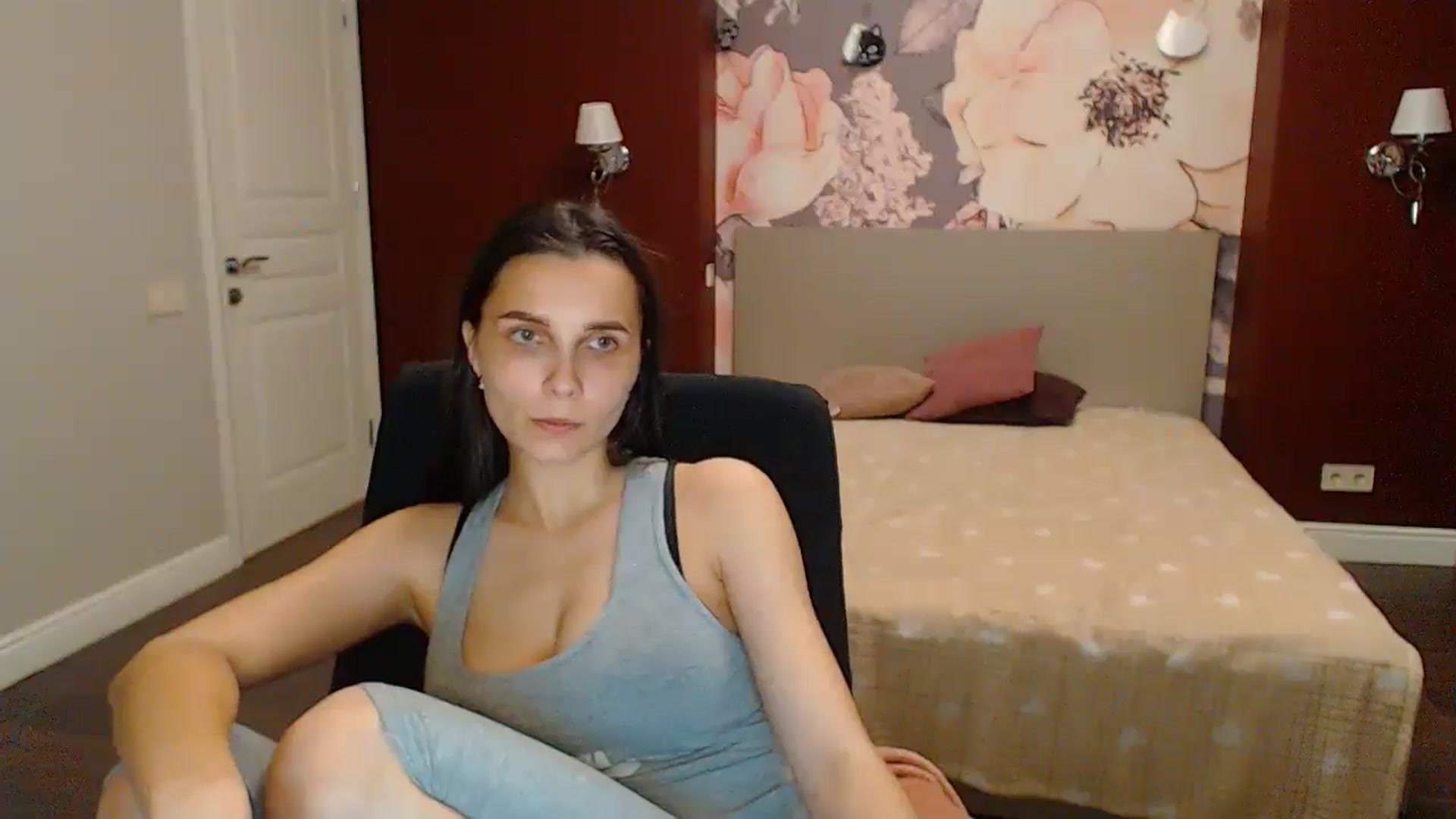 Gallery image thumbnail from Karina_Mils's myfreecams stream on, 05/31/2024, 19:07 image 10 of 20