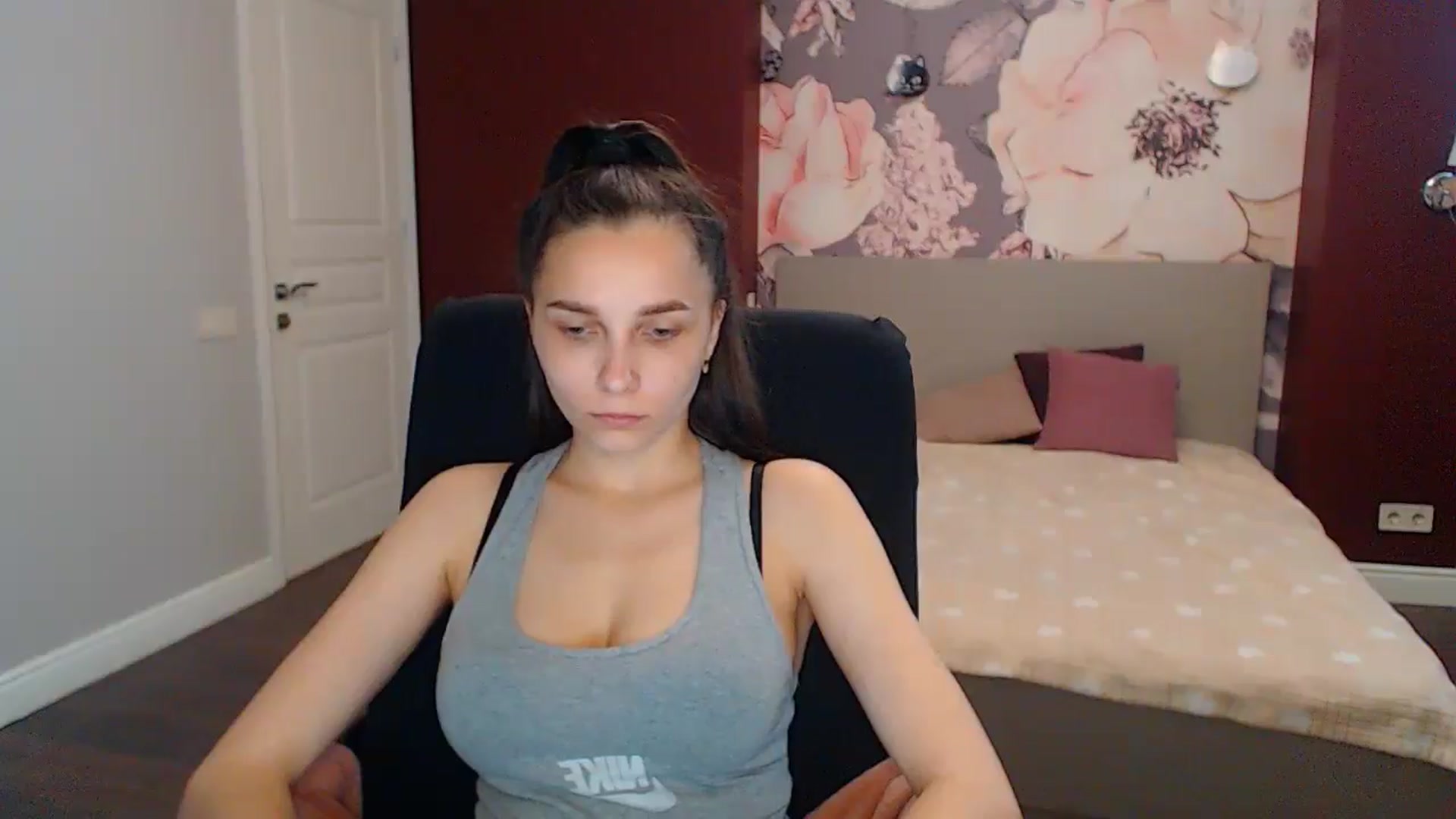 Gallery image thumbnail from Karina_Mils's myfreecams stream on, 06/02/2024, 13:59 image 12 of 20
