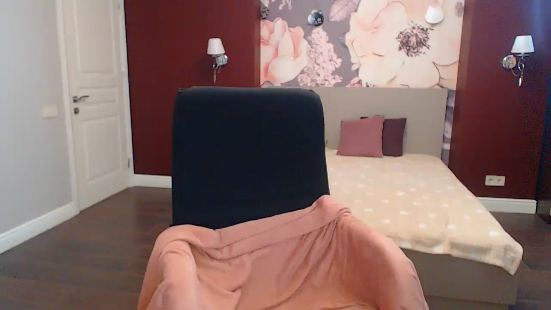 Gallery image thumbnail from Karina_Mils's myfreecams stream on, 06/06/2024, 11:23 image 4 of 20