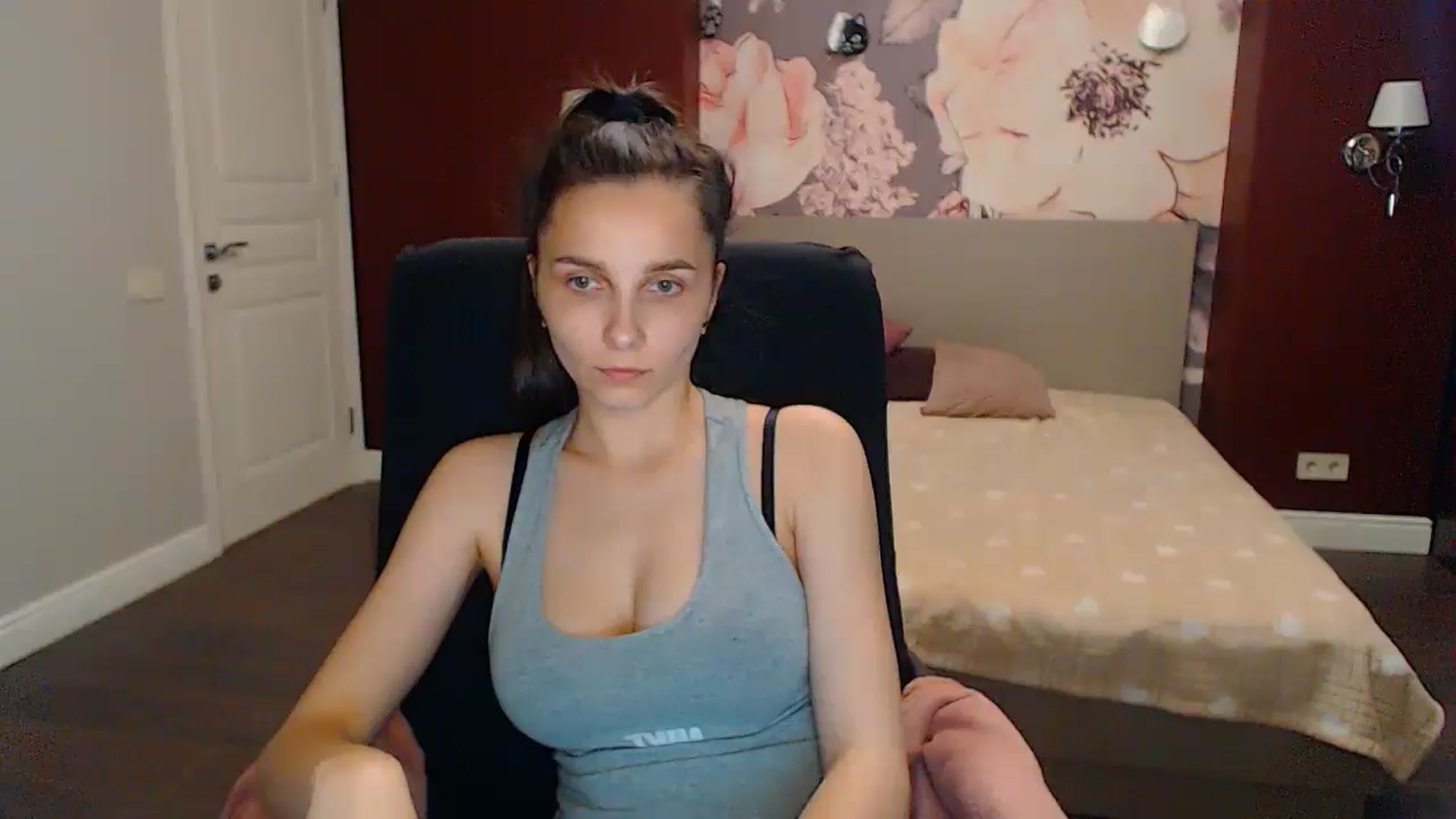Gallery image thumbnail from Karina_Mils's myfreecams stream on, 06/08/2024, 15:44 image 20 of 20