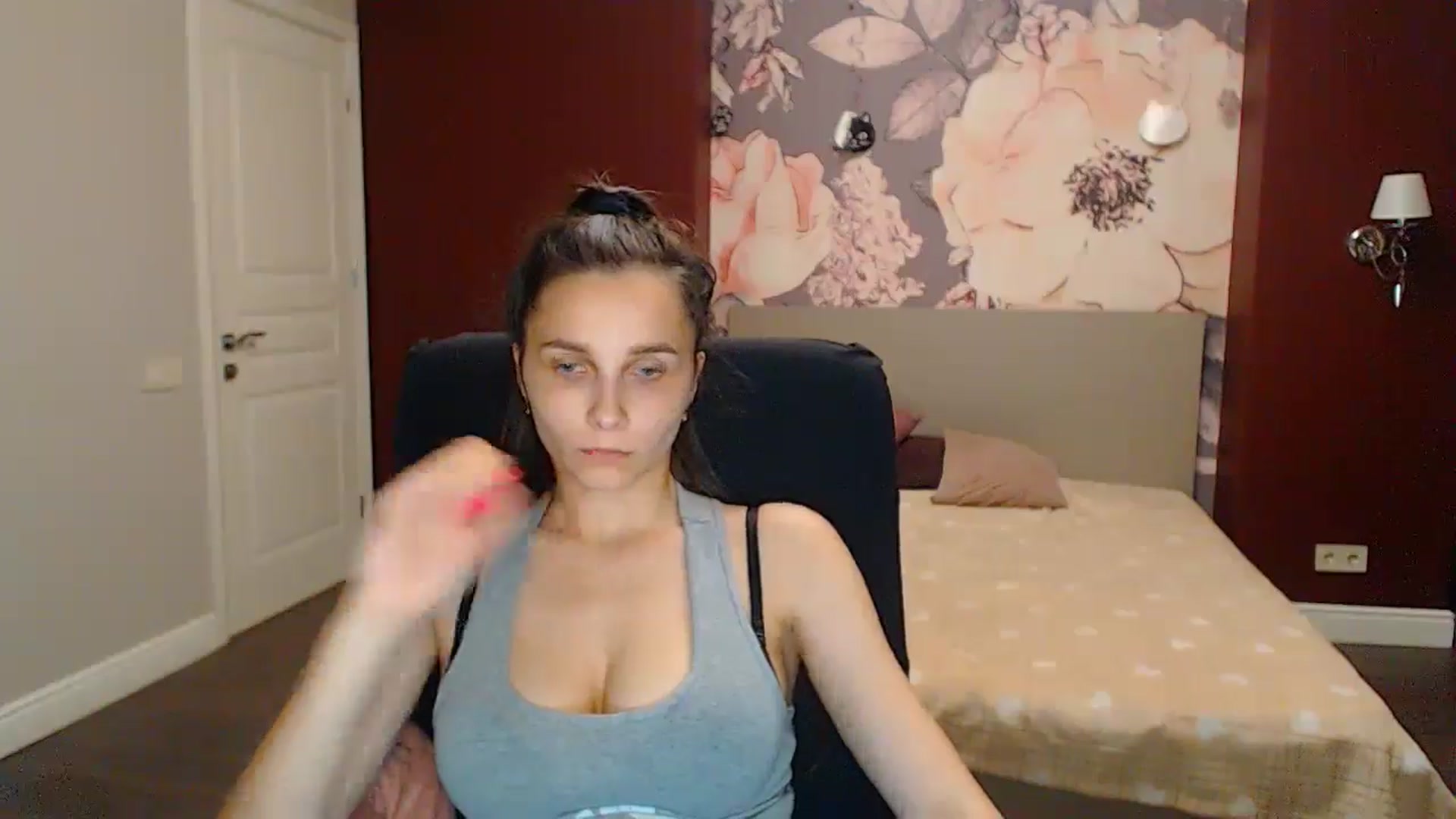 Gallery image thumbnail from Karina_Mils's myfreecams stream on, 06/08/2024, 16:58 image 20 of 20