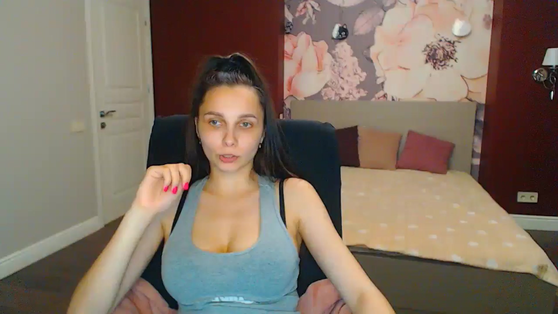 Gallery image thumbnail from Karina_Mils's myfreecams stream on, 06/14/2024, 16:25 image 1 of 20