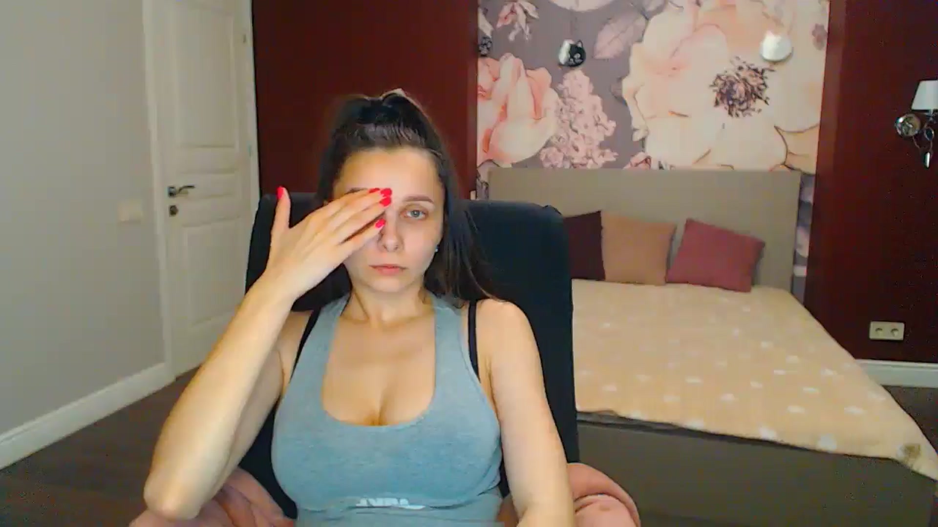 Gallery image thumbnail from Karina_Mils's myfreecams stream on, 06/14/2024, 16:25 image 2 of 20