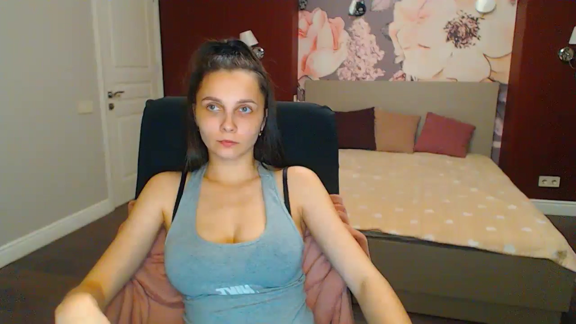 Gallery image thumbnail from Karina_Mils's myfreecams stream on, 06/14/2024, 17:54 image 20 of 20