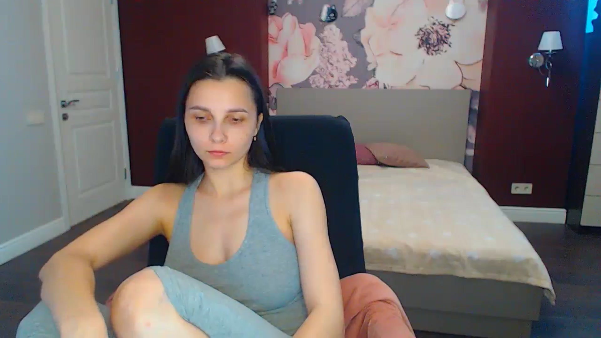 Gallery image thumbnail from Karina_Mils's myfreecams stream on, 06/20/2024, 11:14 image 4 of 20