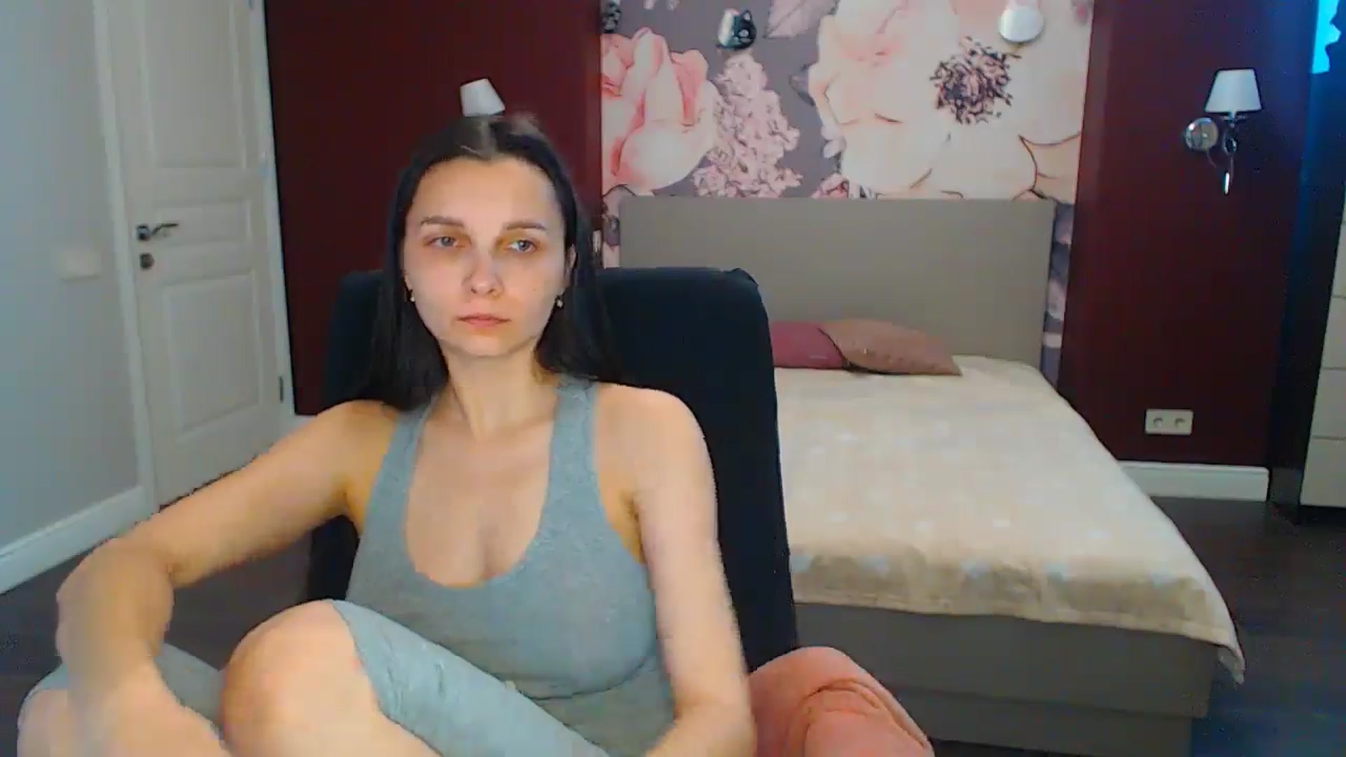 Gallery image thumbnail from Karina_Mils's myfreecams stream on, 06/20/2024, 11:14 image 9 of 20