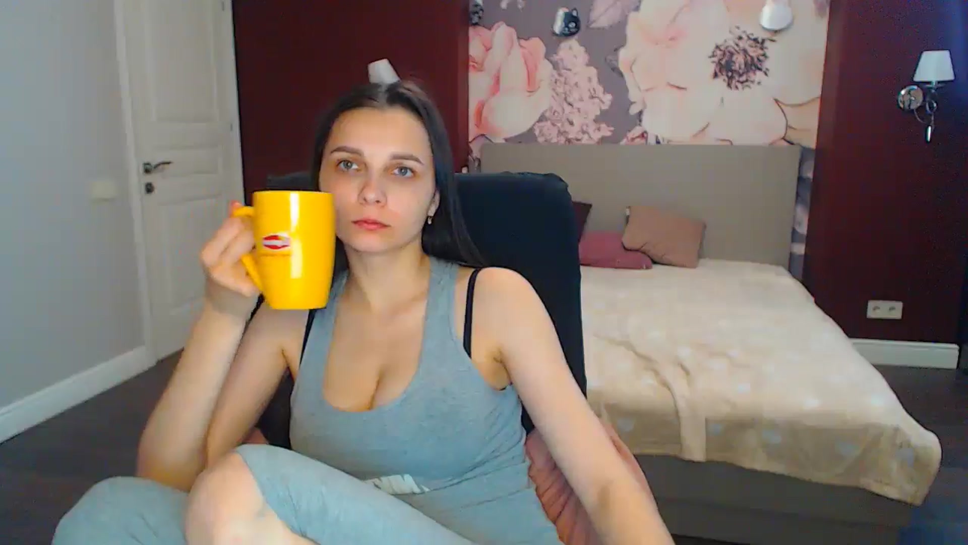 Gallery image thumbnail from Karina_Mils's myfreecams stream on, 06/21/2024, 15:04 image 5 of 20