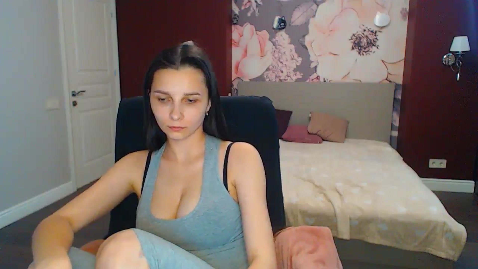 Gallery image thumbnail from Karina_Mils's myfreecams stream on, 06/21/2024, 15:04 image 19 of 20