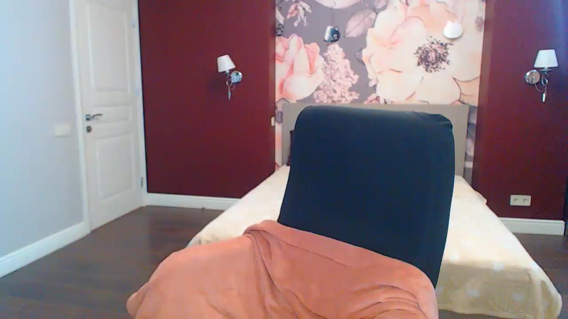 Gallery image thumbnail from Karina_Mils's myfreecams stream on, 06/22/2024, 15:41 image 6 of 20