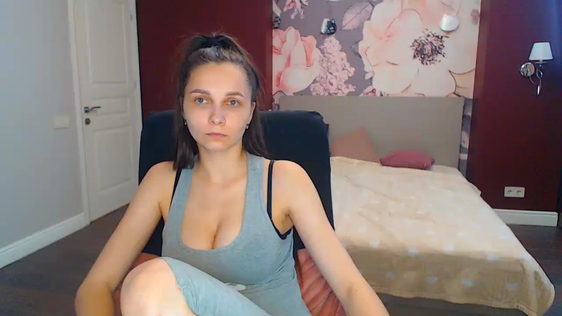 Gallery image thumbnail from Karina_Mils's myfreecams stream on, 06/22/2024, 15:41 image 1 of 20