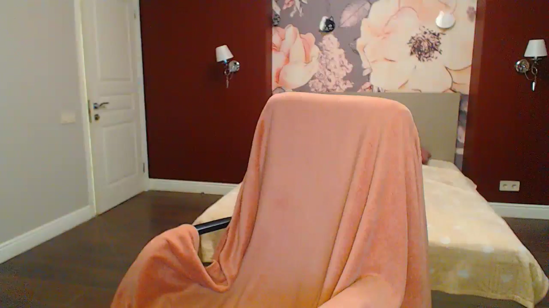 Gallery image thumbnail from Karina_Mils's myfreecams stream on, 06/22/2024, 17:53 image 7 of 20