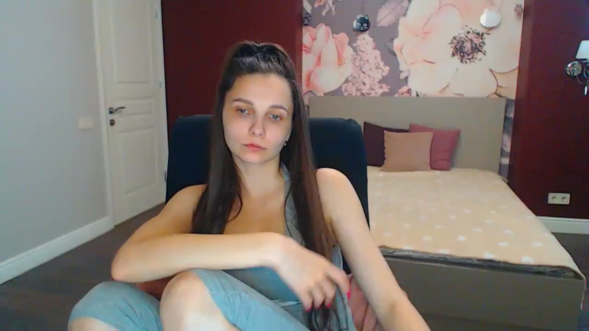 Gallery image thumbnail from Karina_Mils's myfreecams stream on, 06/23/2024, 15:22 image 1 of 20
