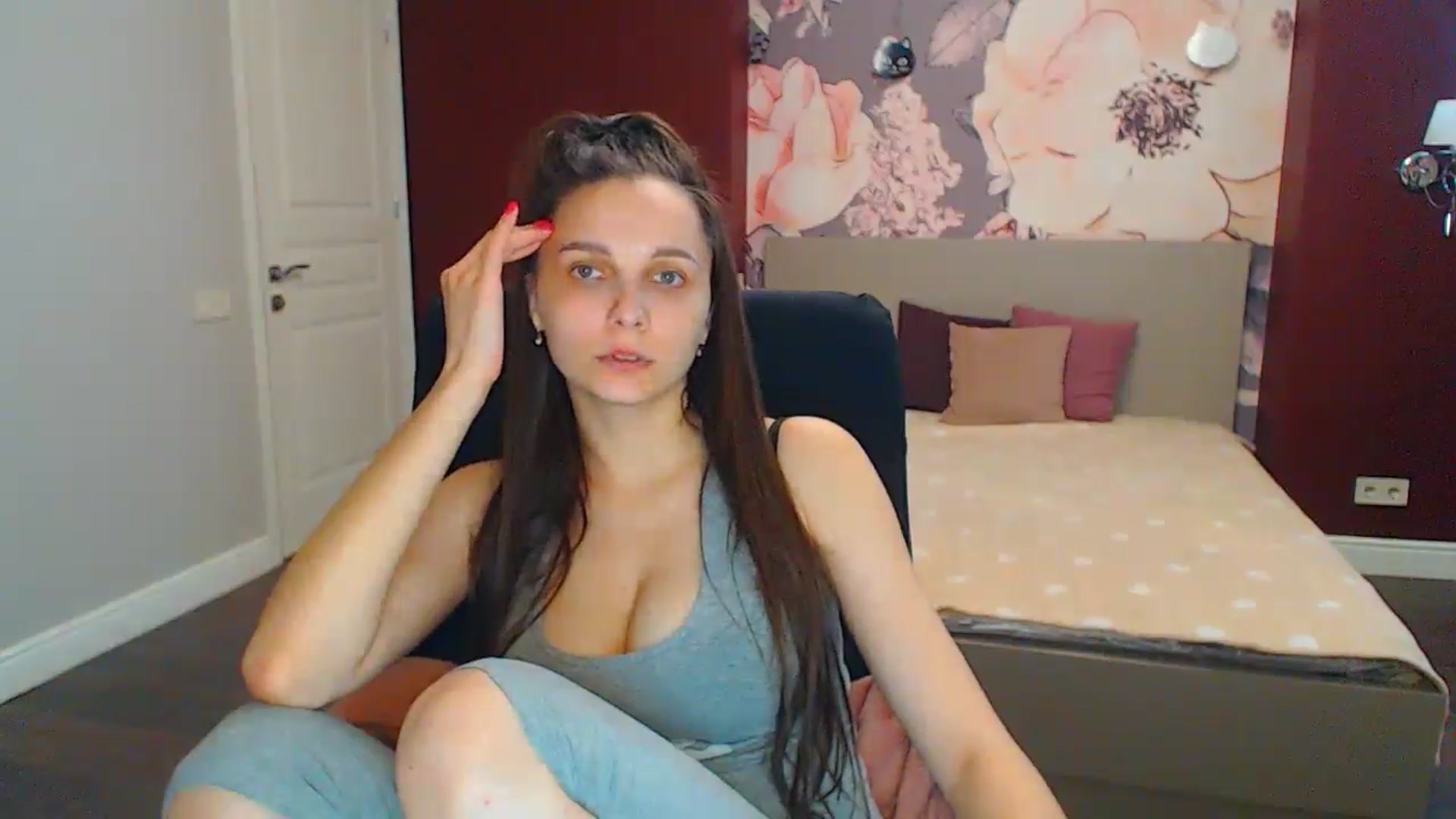 Gallery image thumbnail from Karina_Mils's myfreecams stream on, 06/23/2024, 15:22 image 2 of 20