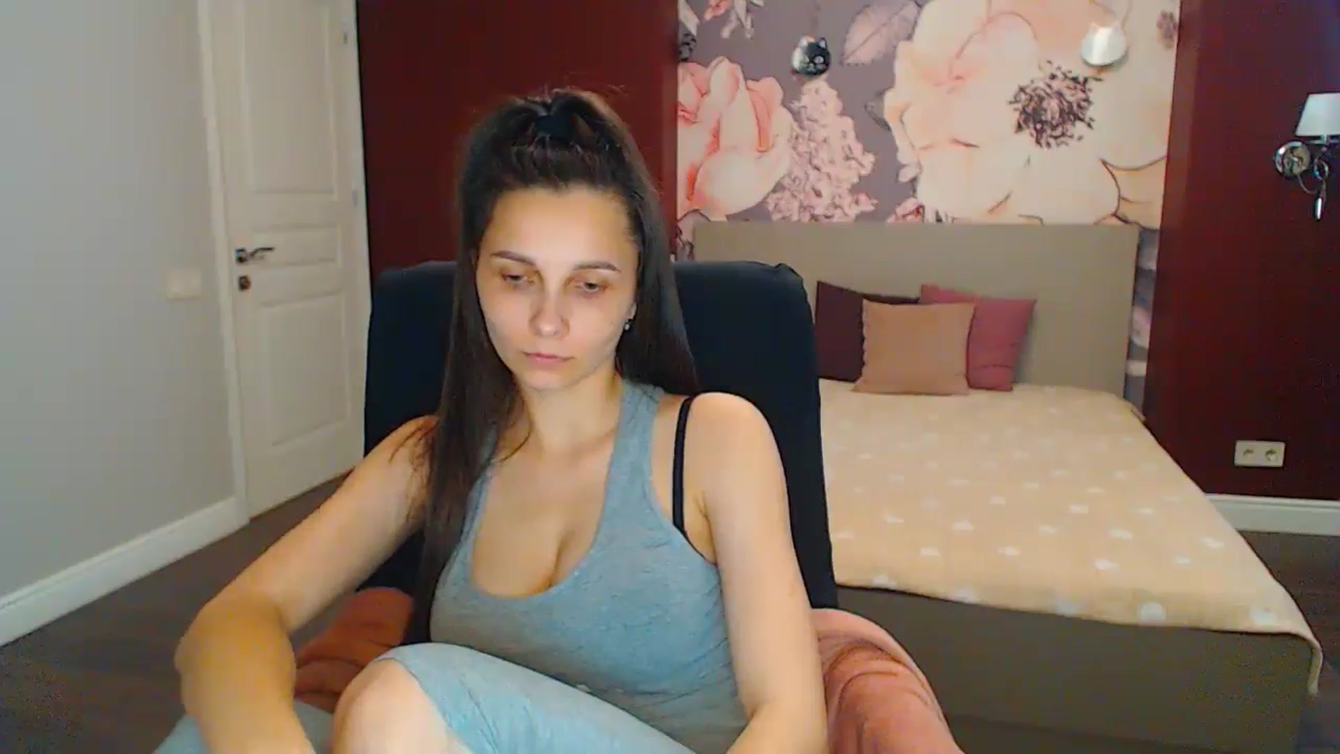 Gallery image thumbnail from Karina_Mils's myfreecams stream on, 06/23/2024, 16:06 image 5 of 20