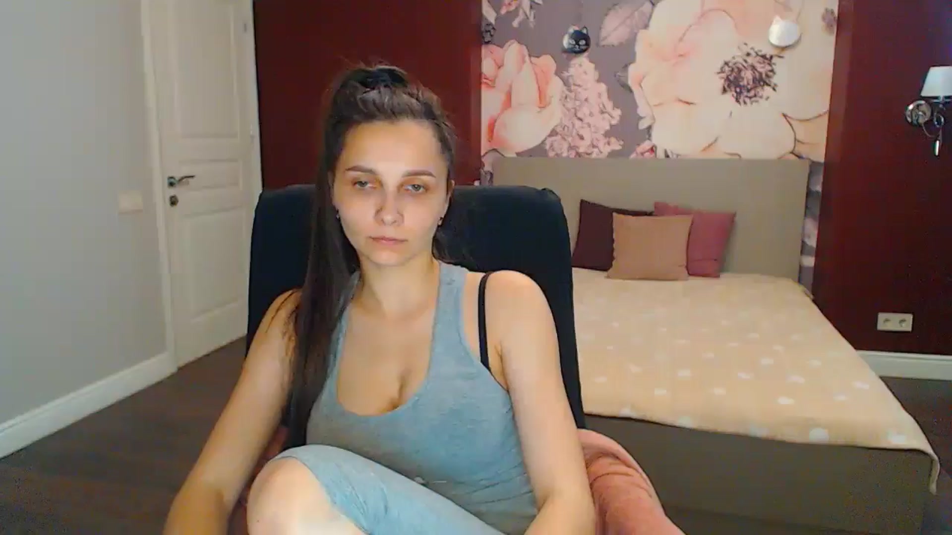 Gallery image thumbnail from Karina_Mils's myfreecams stream on, 06/23/2024, 16:06 image 2 of 20