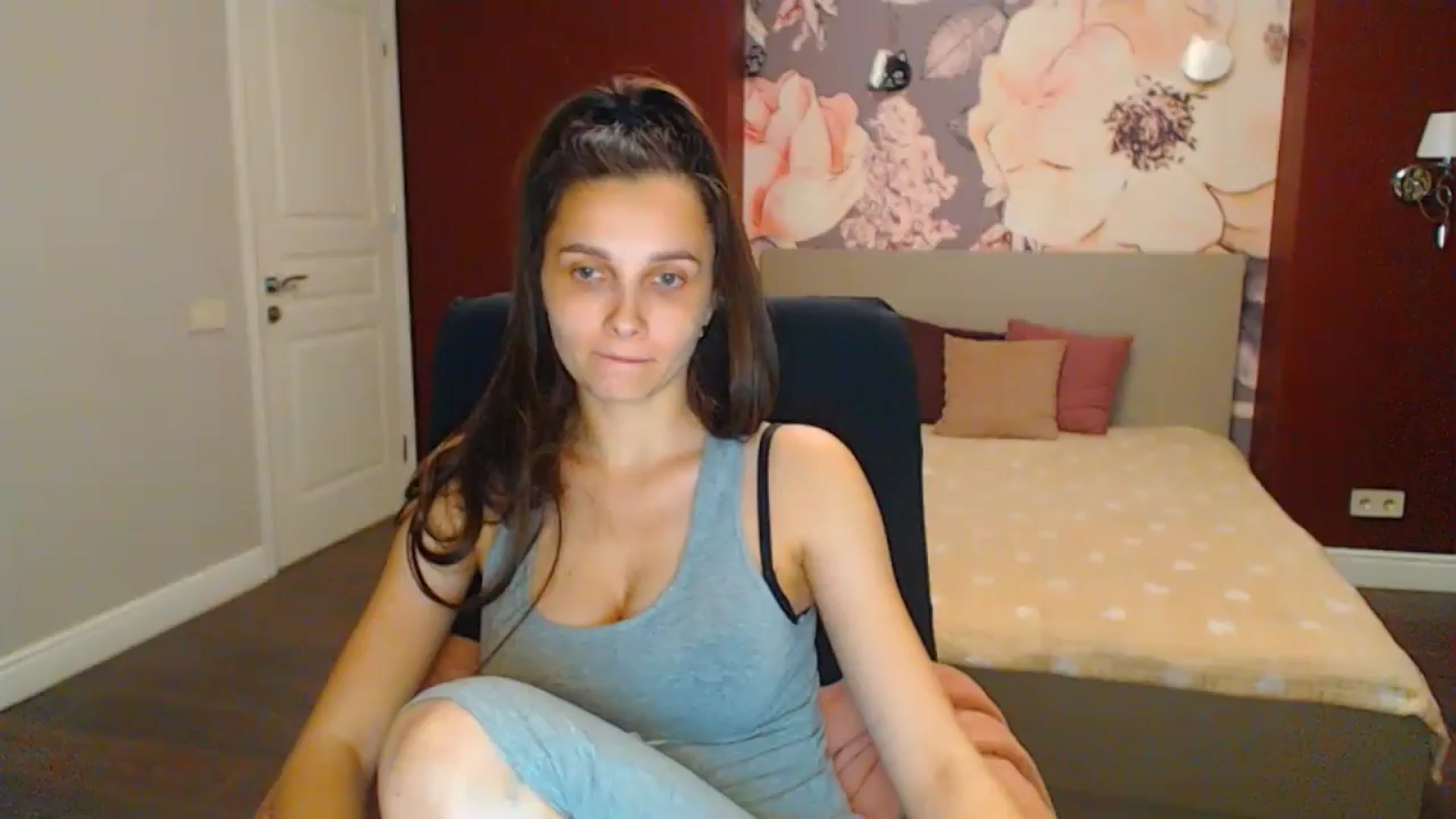 Gallery image thumbnail from Karina_Mils's myfreecams stream on, 06/23/2024, 18:53 image 1 of 20