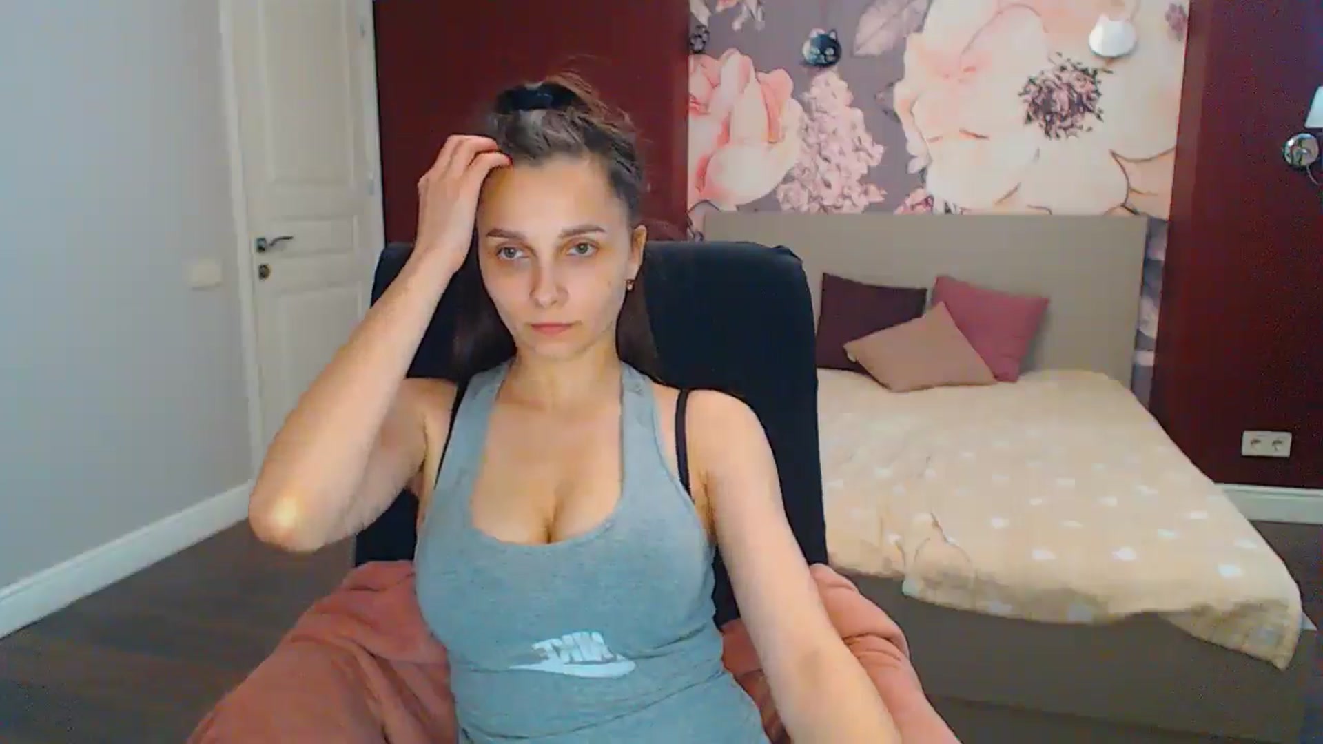 Gallery image thumbnail from Karina_Mils's myfreecams stream on, 06/24/2024, 11:03 image 20 of 20
