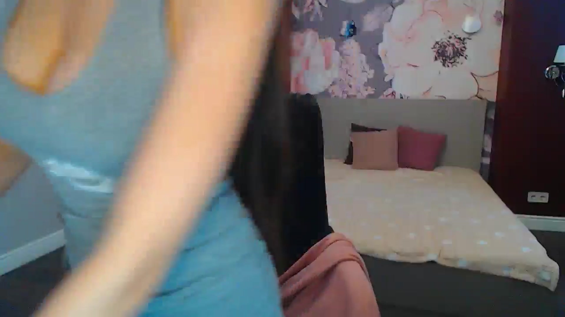Gallery image thumbnail from Karina_Mils's myfreecams stream on, 06/27/2024, 10:45 image 20 of 20