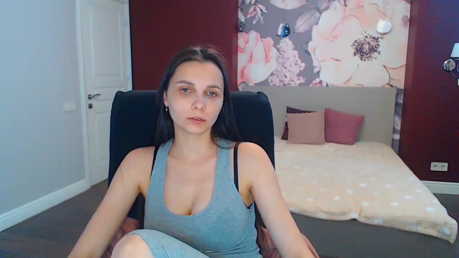 Gallery image thumbnail from Karina_Mils's myfreecams stream on, 06/27/2024, 12:01 image 2 of 20