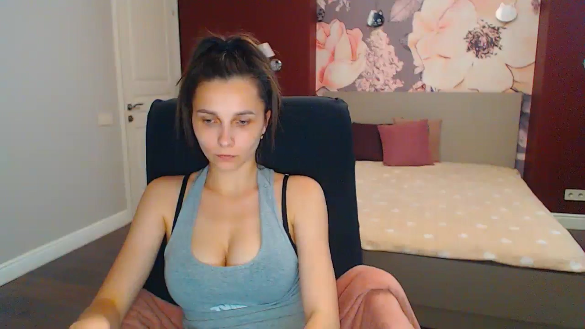 Gallery image thumbnail from Karina_Mils's myfreecams stream on, 06/28/2024, 15:02 image 20 of 20