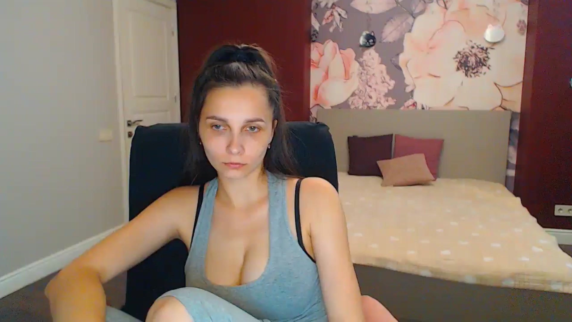 Gallery image thumbnail from Karina_Mils's myfreecams stream on, 06/29/2024, 15:41 image 20 of 20